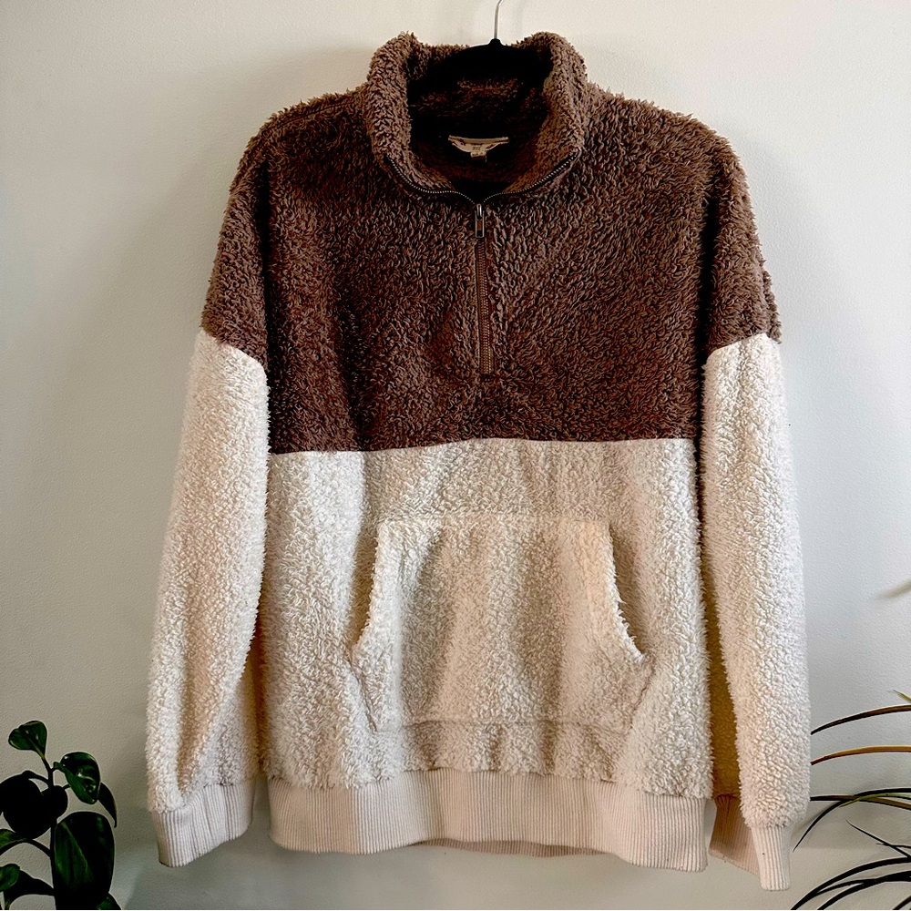 Woman’s Hippie Rose pull over half zip sweater, color Brown/Cream Size Large